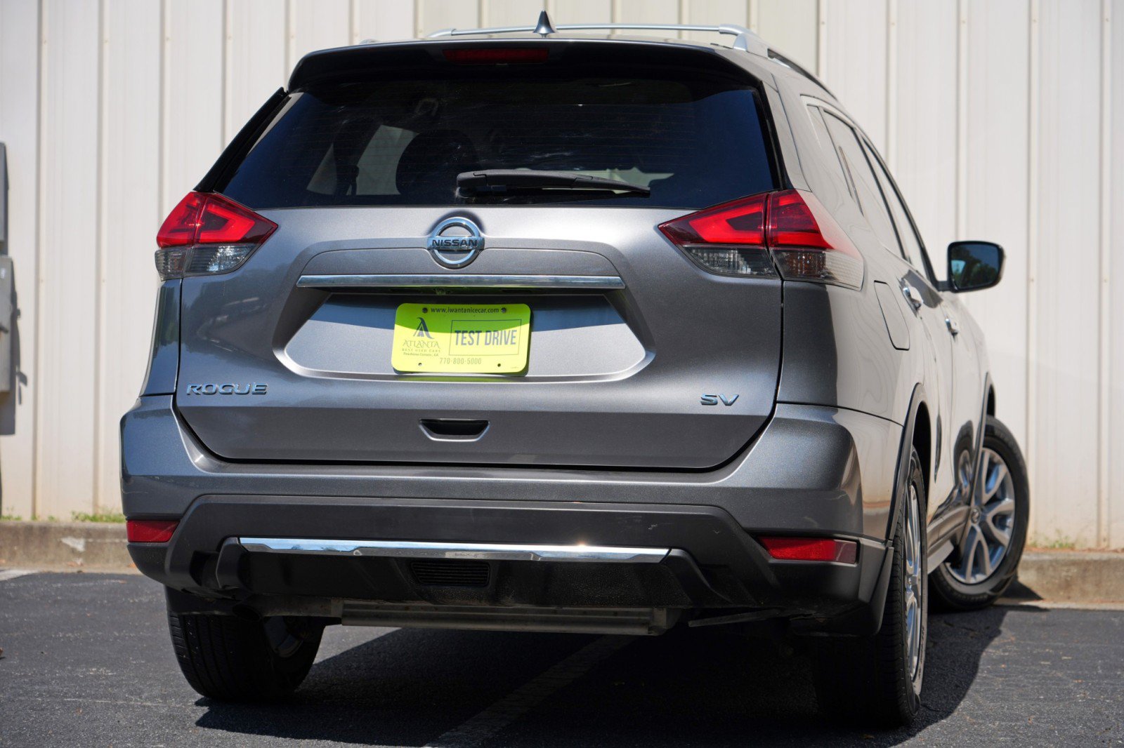 Used 2017 Nissan Rogue SV FWD image 4