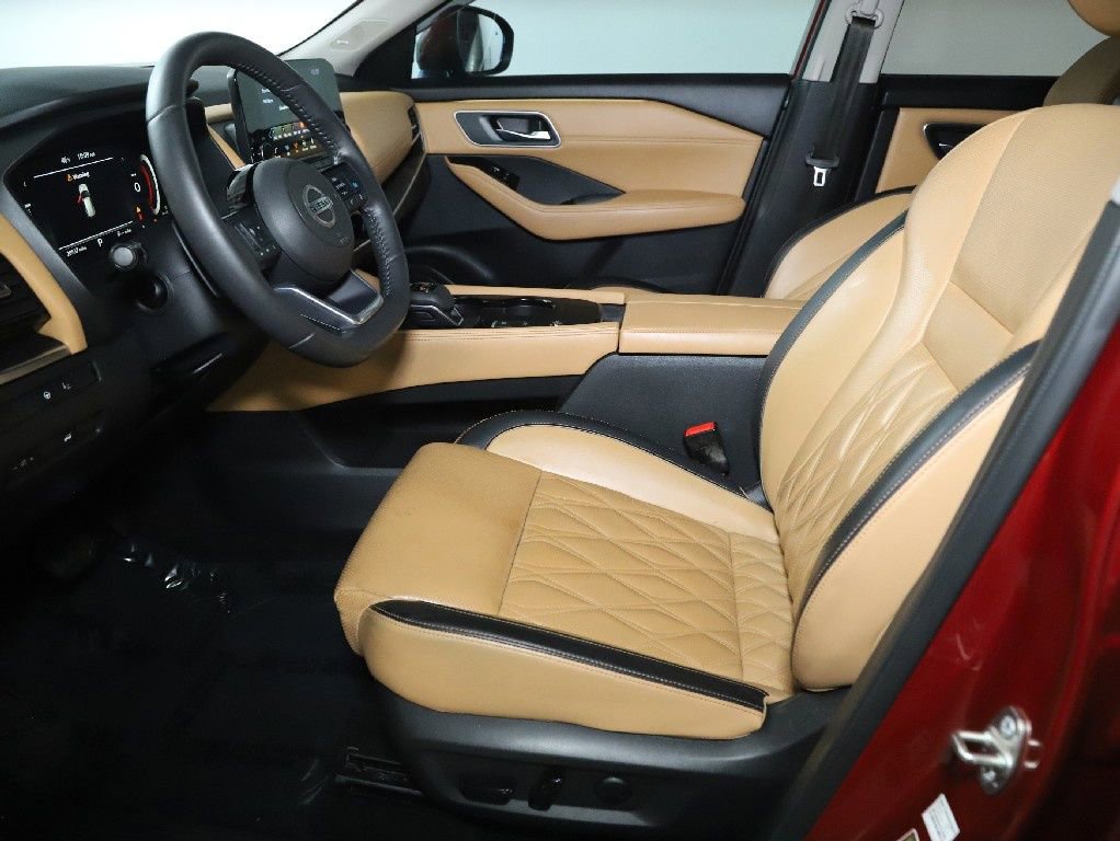 Used 2021 Nissan Rogue Platinum image 19