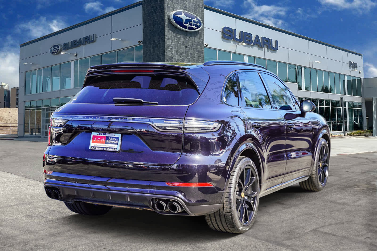 Used 2020 Porsche Cayenne Turbo image 4