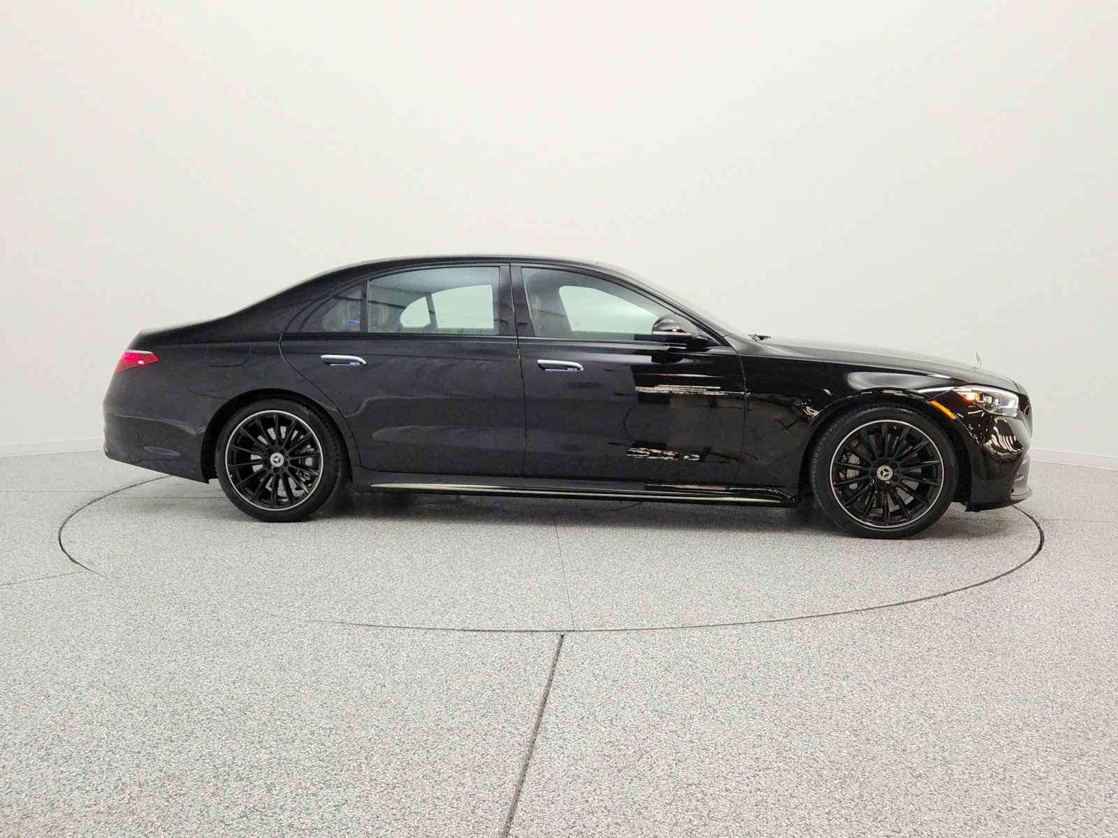 Certified 2024 Mercedes-Benz S 580e 4MATIC Sedan image 4