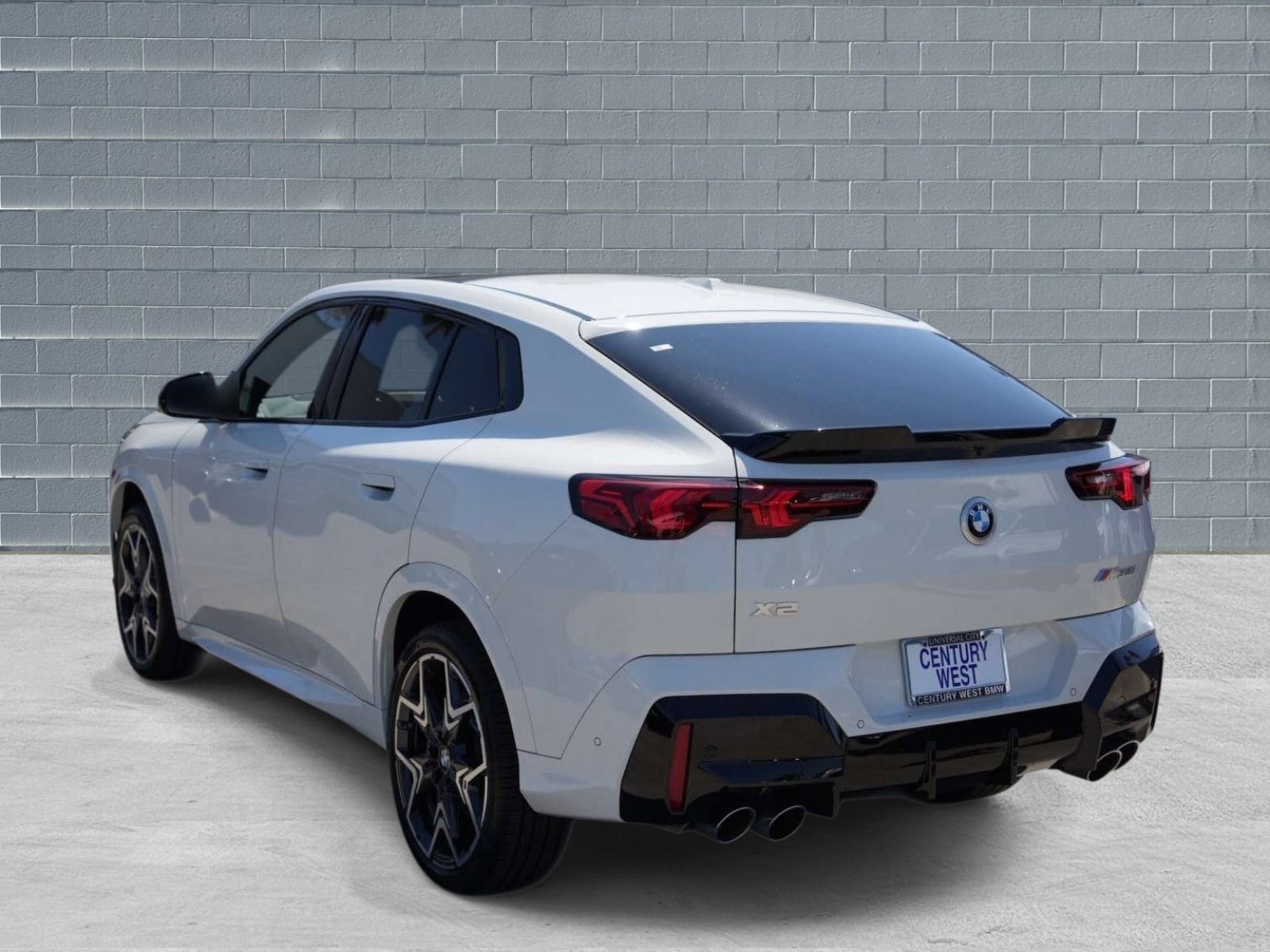 Used 2025 BMW X2 M35i image 3