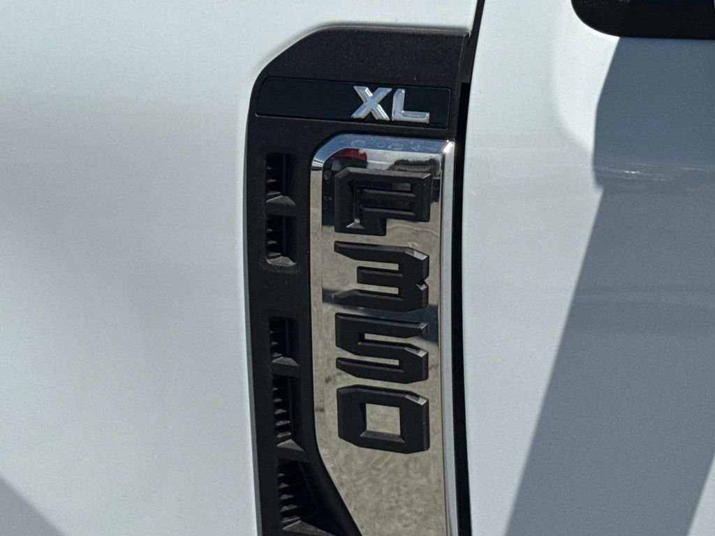 New 2025 Ford F350 XL w/ XL Chrome Package image 26