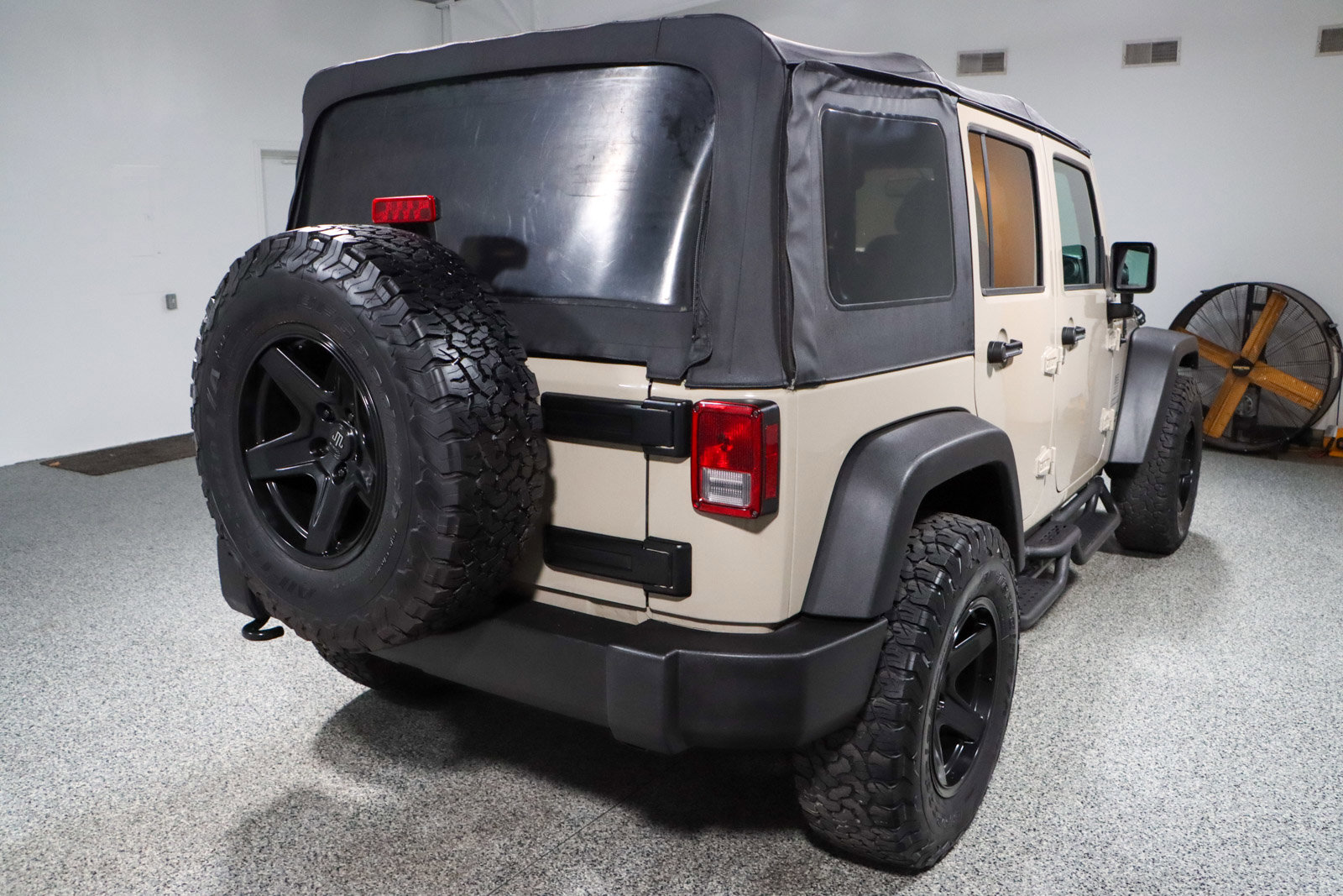 Used 2017 Jeep Wrangler Unlimited Sport w/ Quick Order Package 24S image 7