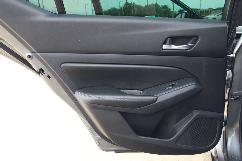 Used 2020 Nissan Altima 2.5 S FWD image 36