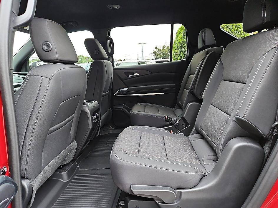 New 2027 Chevrolet Traverse LT AWD/4WD image 10