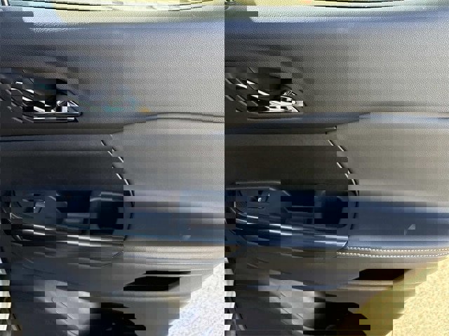 Used 2023 GMC Acadia SLT image 20