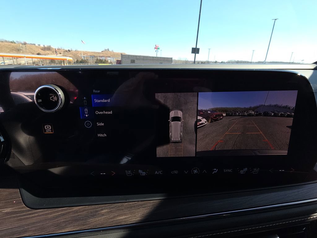 New 2026 Chevrolet Tahoe Premier w/ Sun And Tow Package AWD/4WD image 22