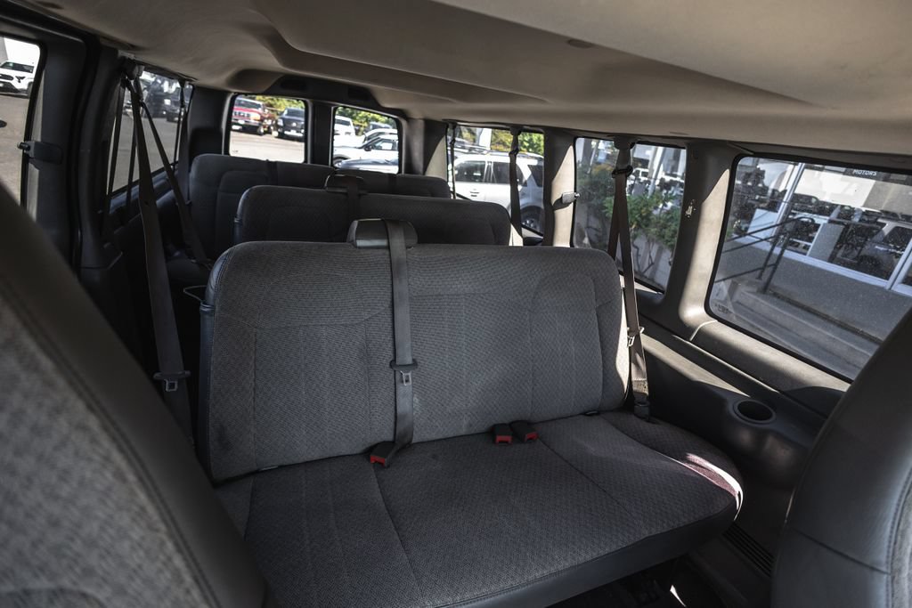 Used 2020 Chevrolet Express 3500 LT w/ LT Preferred Equipment Group RWD image 16
