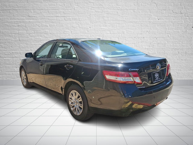 Used 2010 Toyota Camry FWD image 4