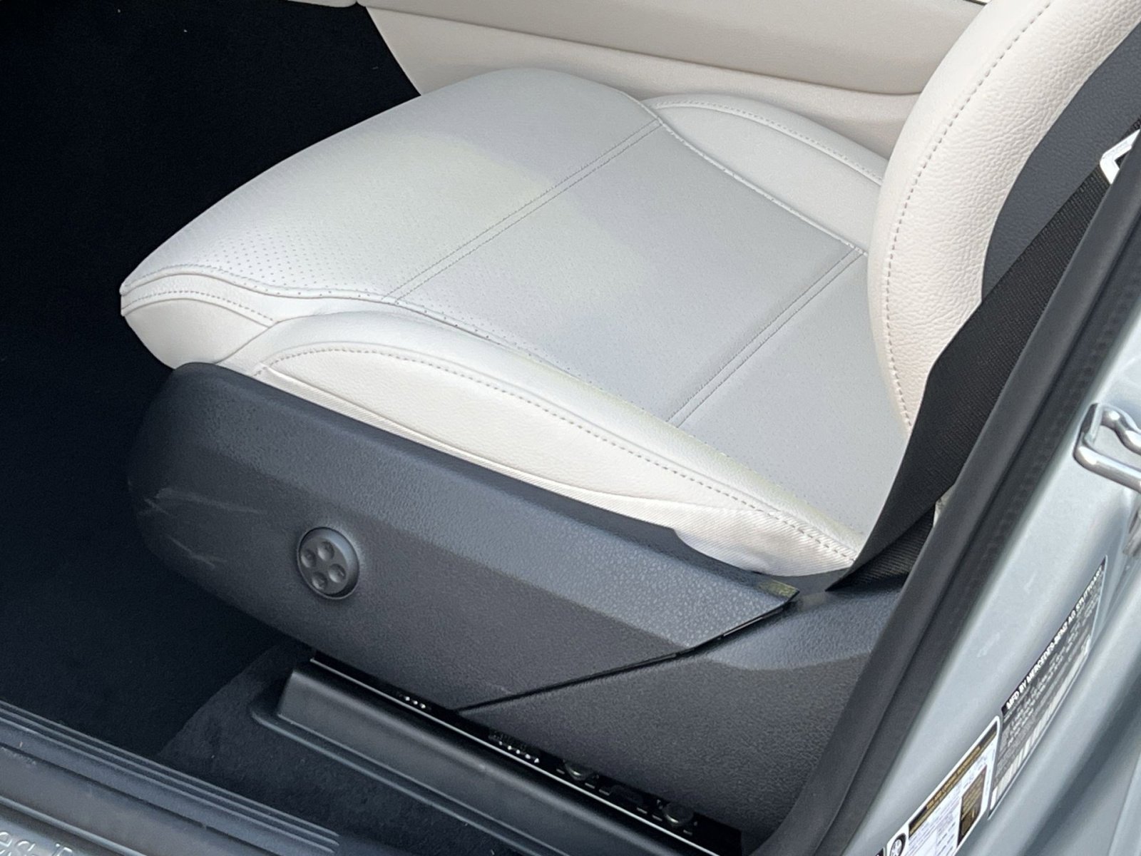 New 2026 Mercedes-Benz GLC 300 4MATIC image 12