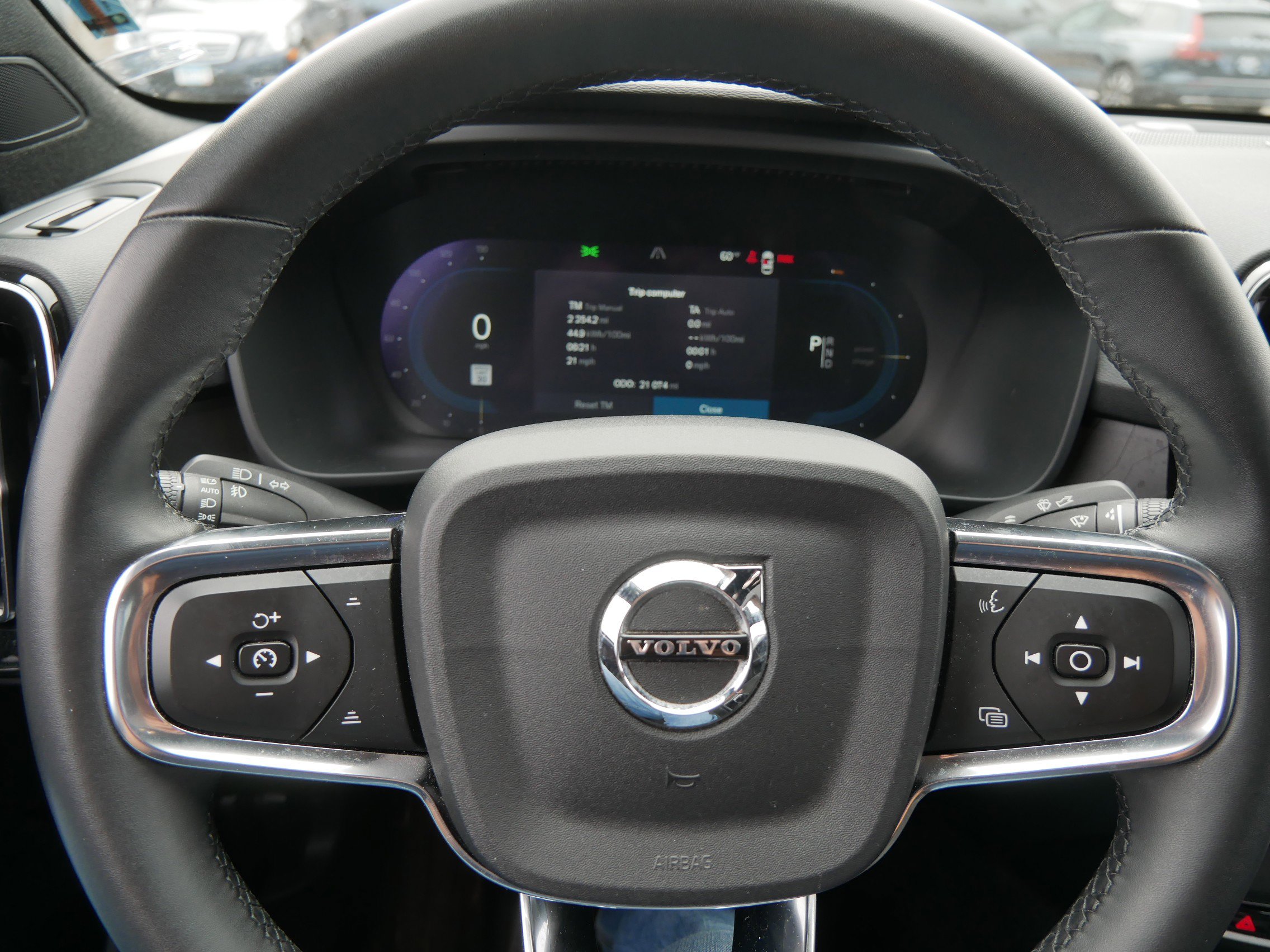 Certified 2023 Volvo C40 P8 Recharge Ultimate image 25