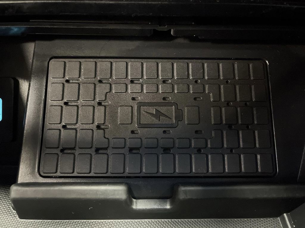 Used 2023 Ford F150 Lariat w/ Equipment Group 502A High image 27