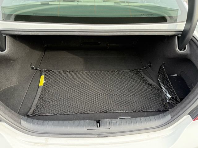 Used 2025 Genesis G70 2.5T image 15