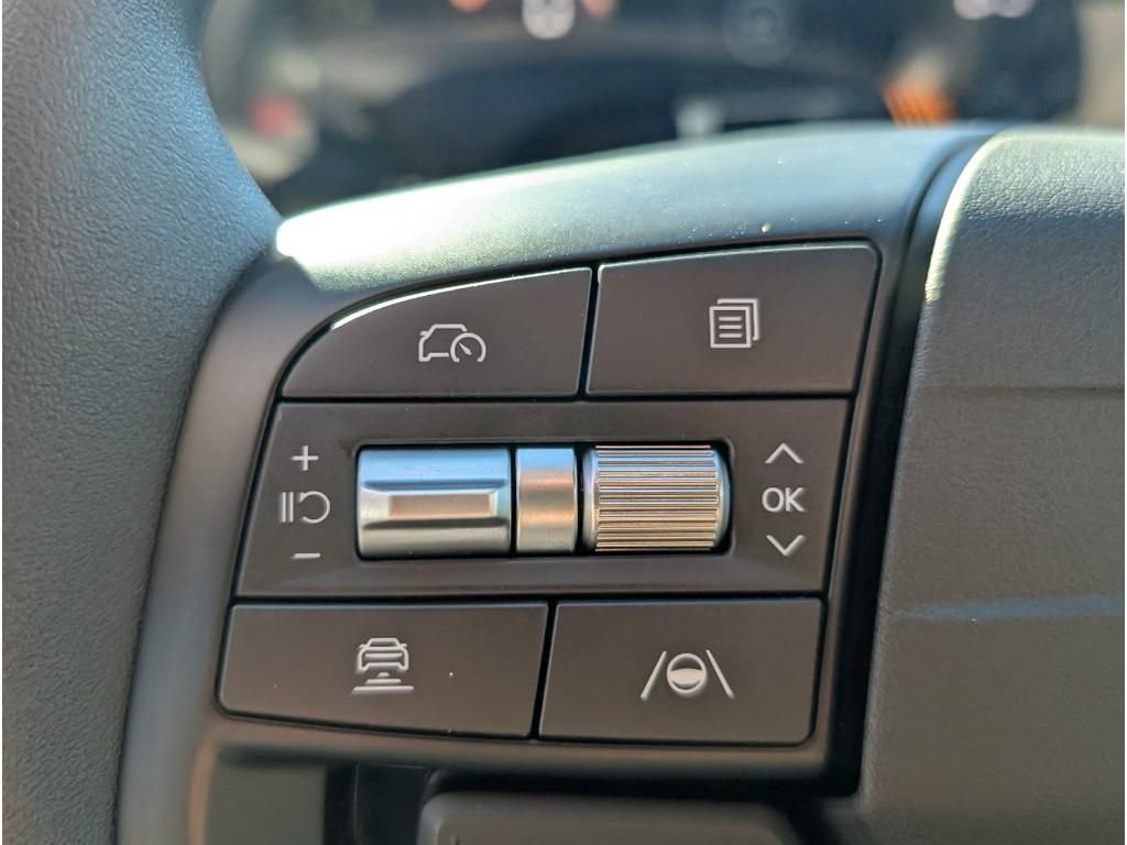 New 2025 Kia K4 LXS image 17