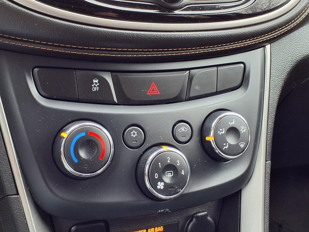 Used 2017 Chevrolet Trax LS w/ Fleet Convenience Package image 11