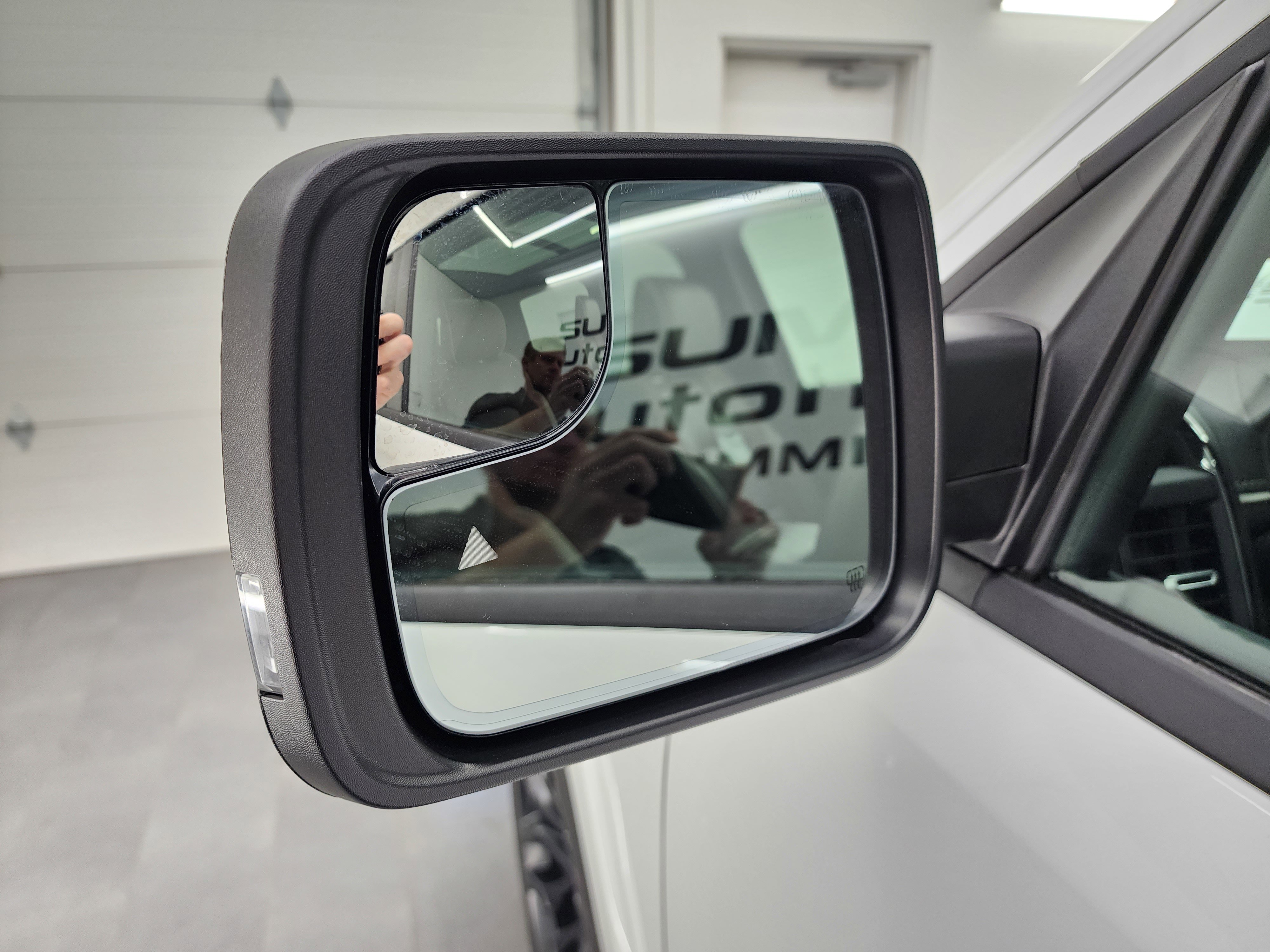 Used 2025 RAM 1500 Limited AWD/4WD image 39