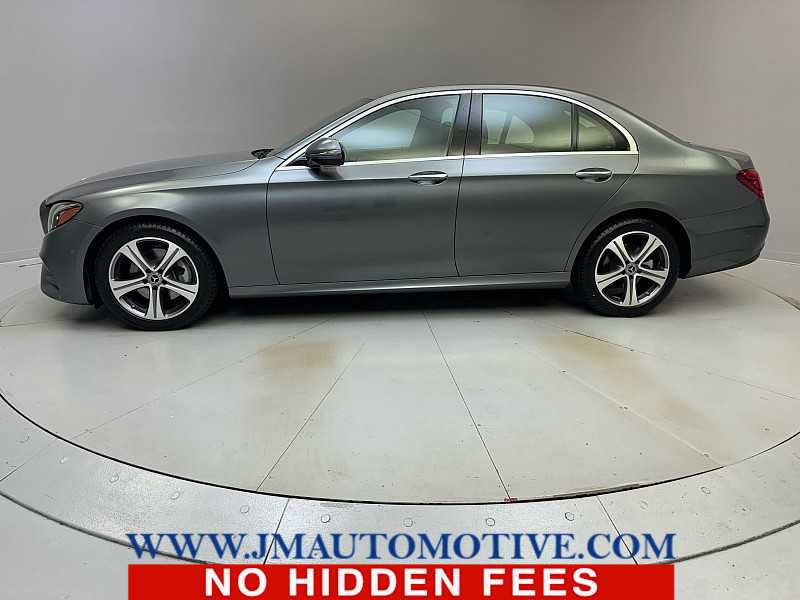 Used 2018 Mercedes-Benz E 300 4MATIC image 2