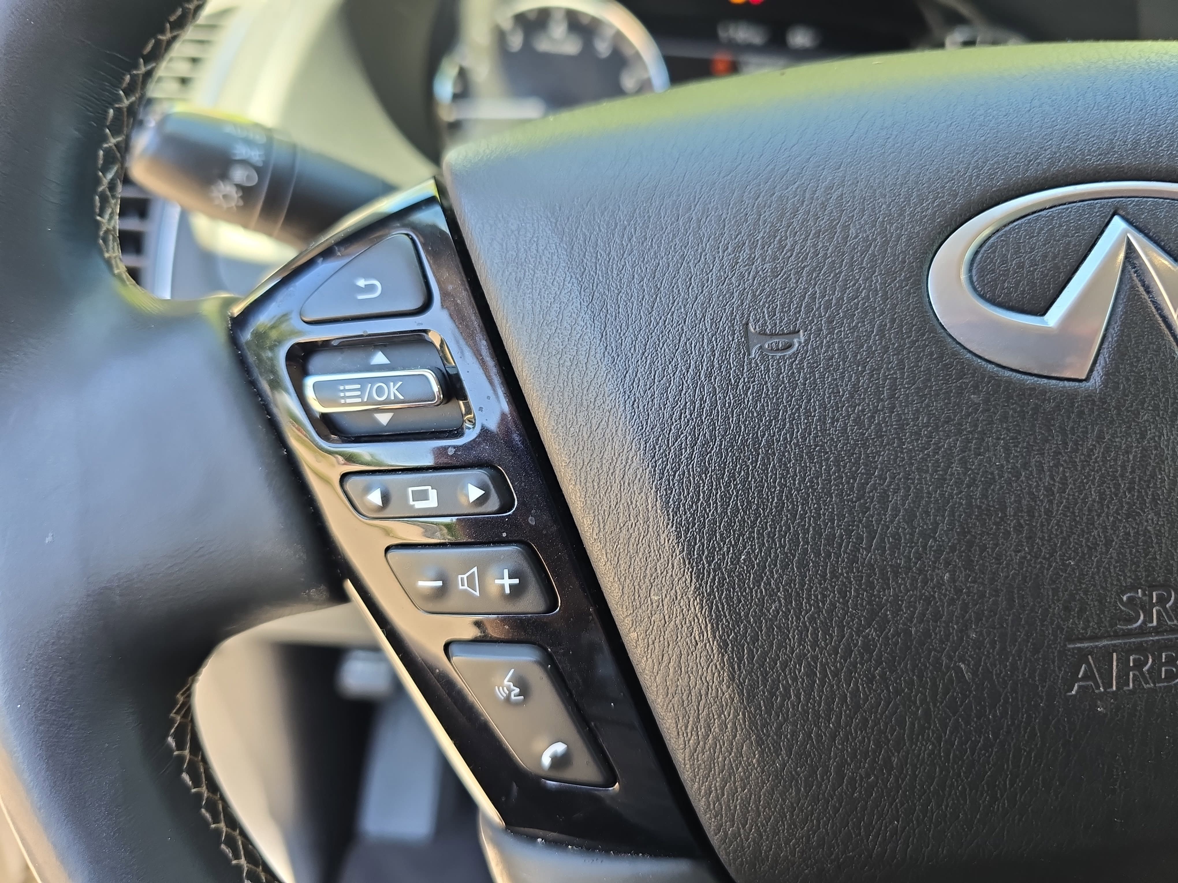 Used 2021 INFINITI QX80 Premium Select w/ Cargo Package AWD/4WD image 18