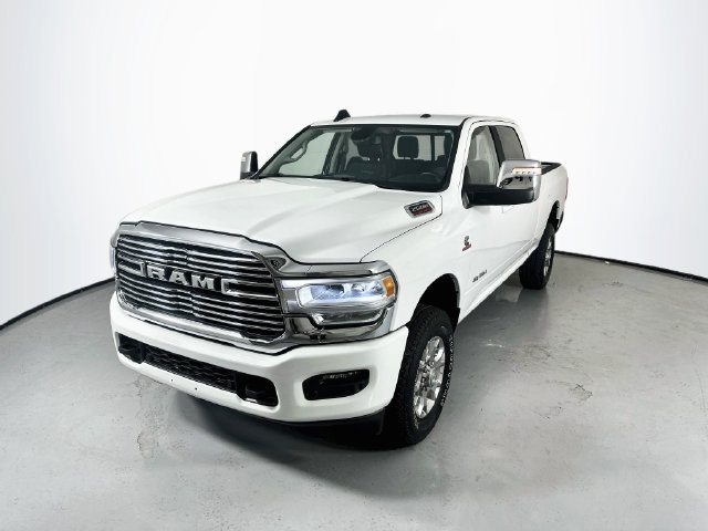 Used 2024 RAM 2500 Laramie AWD/4WD image 5