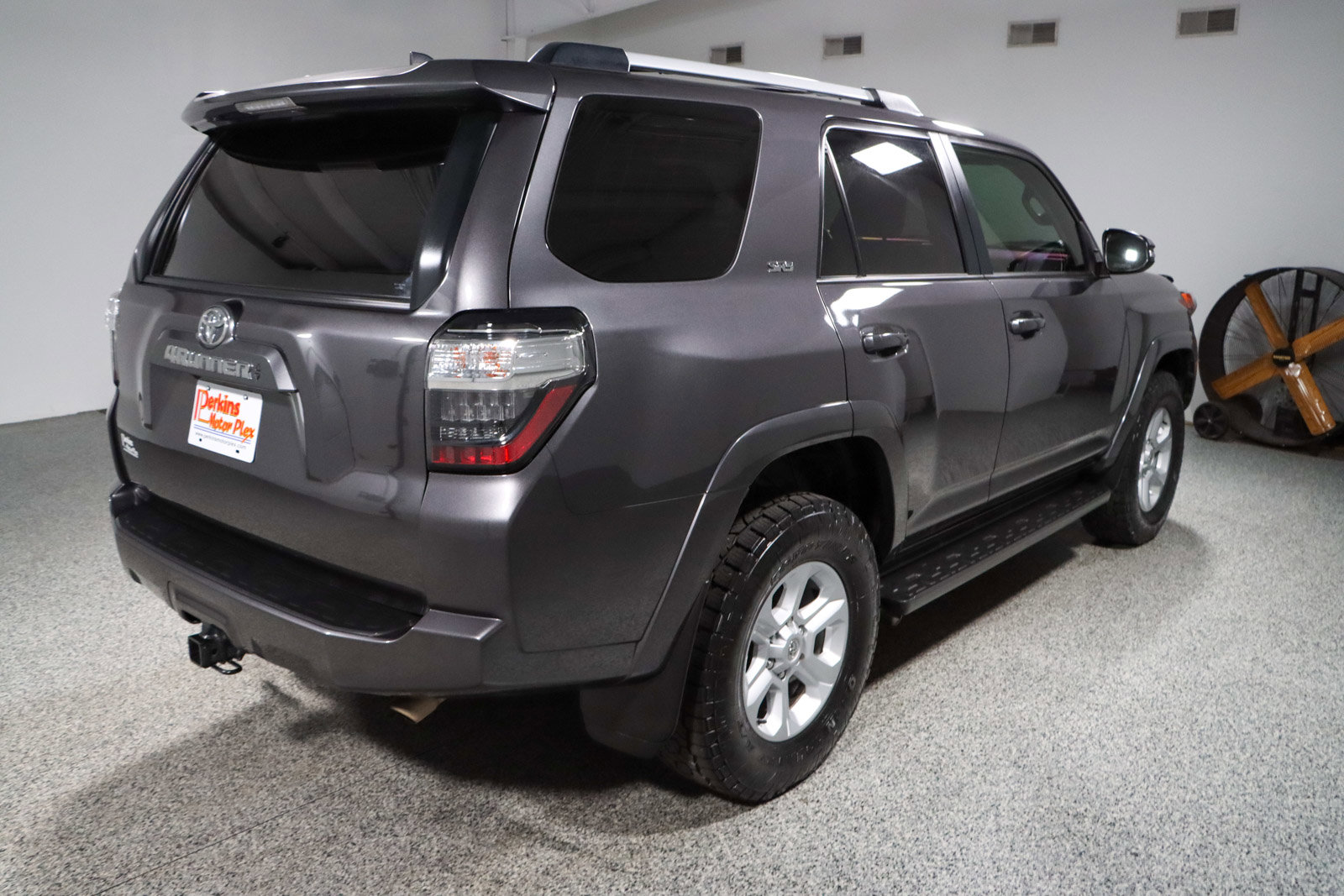 Used 2023 Toyota 4Runner SR5 Premium w/ Moonroof Package AWD/4WD image 7