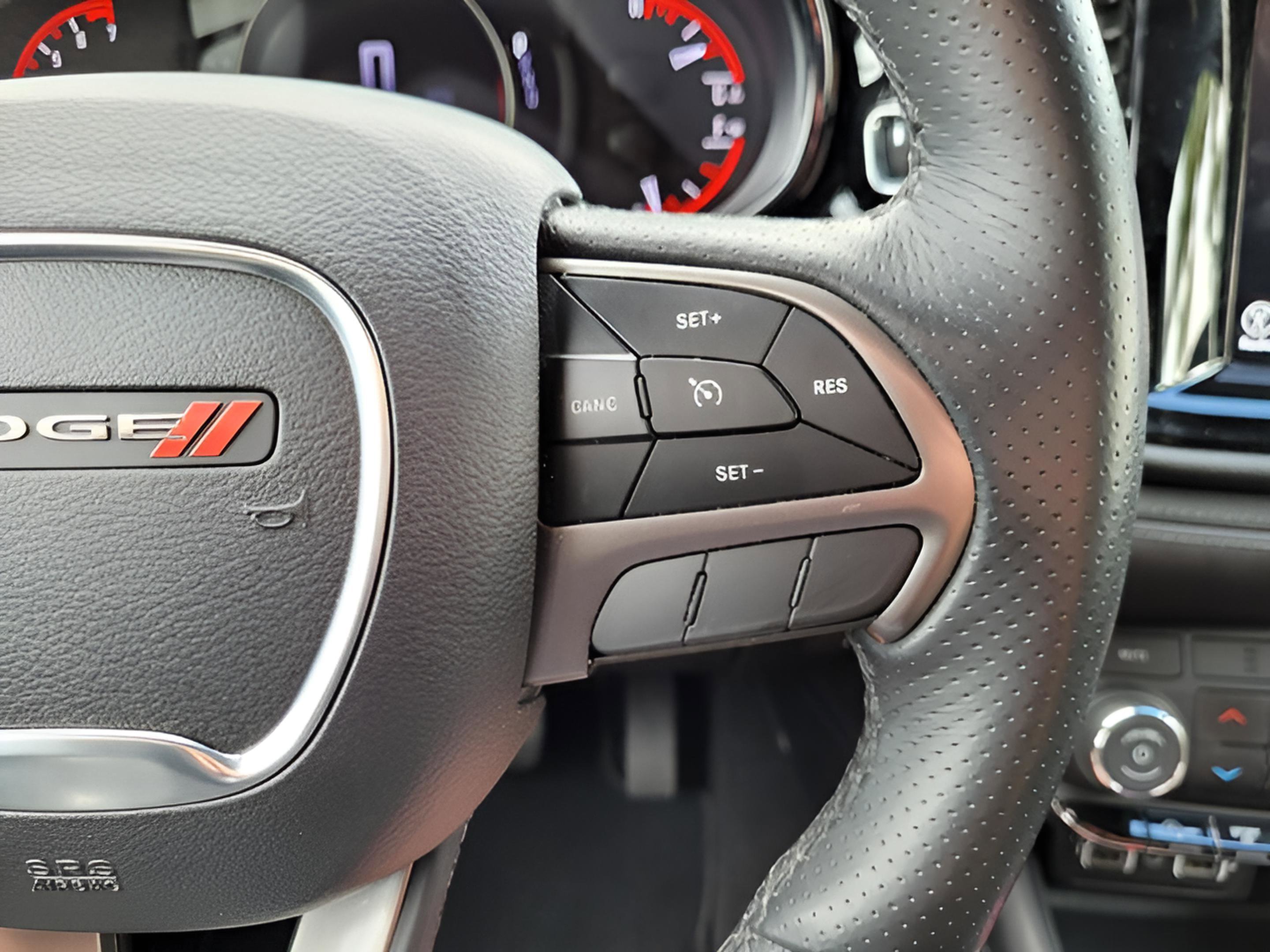 Used 2024 Dodge Durango SXT w/ 3rd Row Seating Group image 31