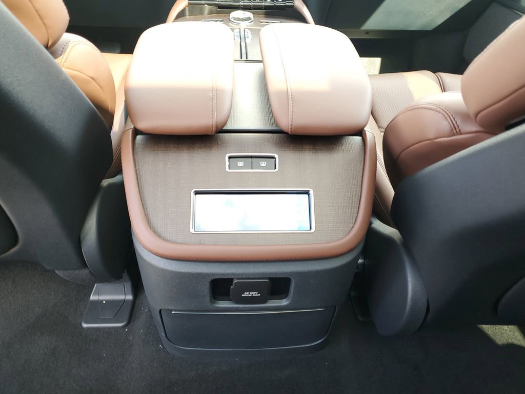 New 2025 Lincoln Navigator L Reserve image 14