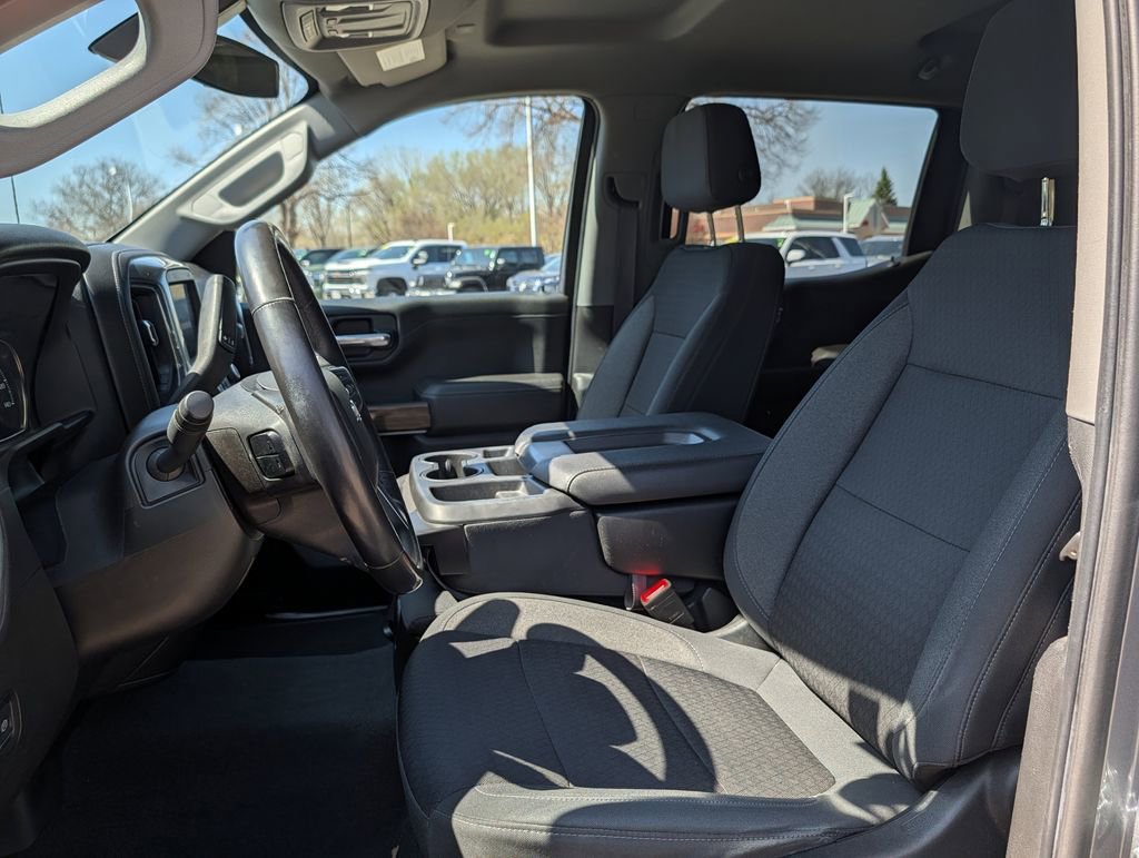 Used 2021 Chevrolet Silverado 1500 LT AWD/4WD image 33