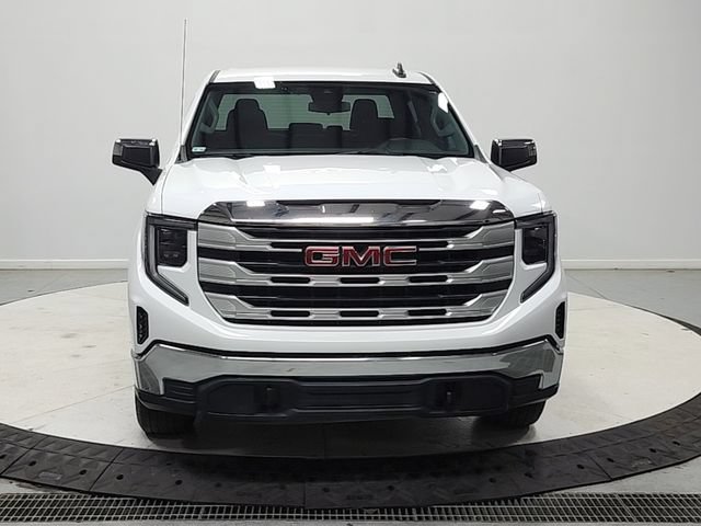 Used 2024 GMC Sierra 1500 SLE AWD/4WD image 3