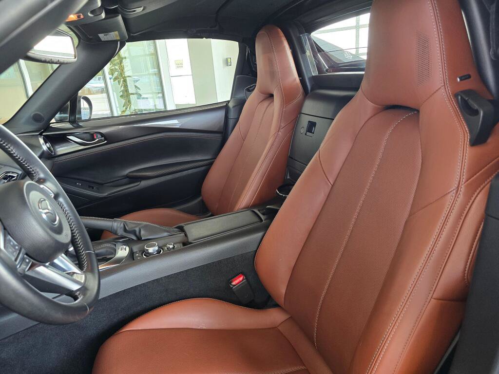 Used 2023 MAZDA MX-5 Miata Grand Touring RWD image 19