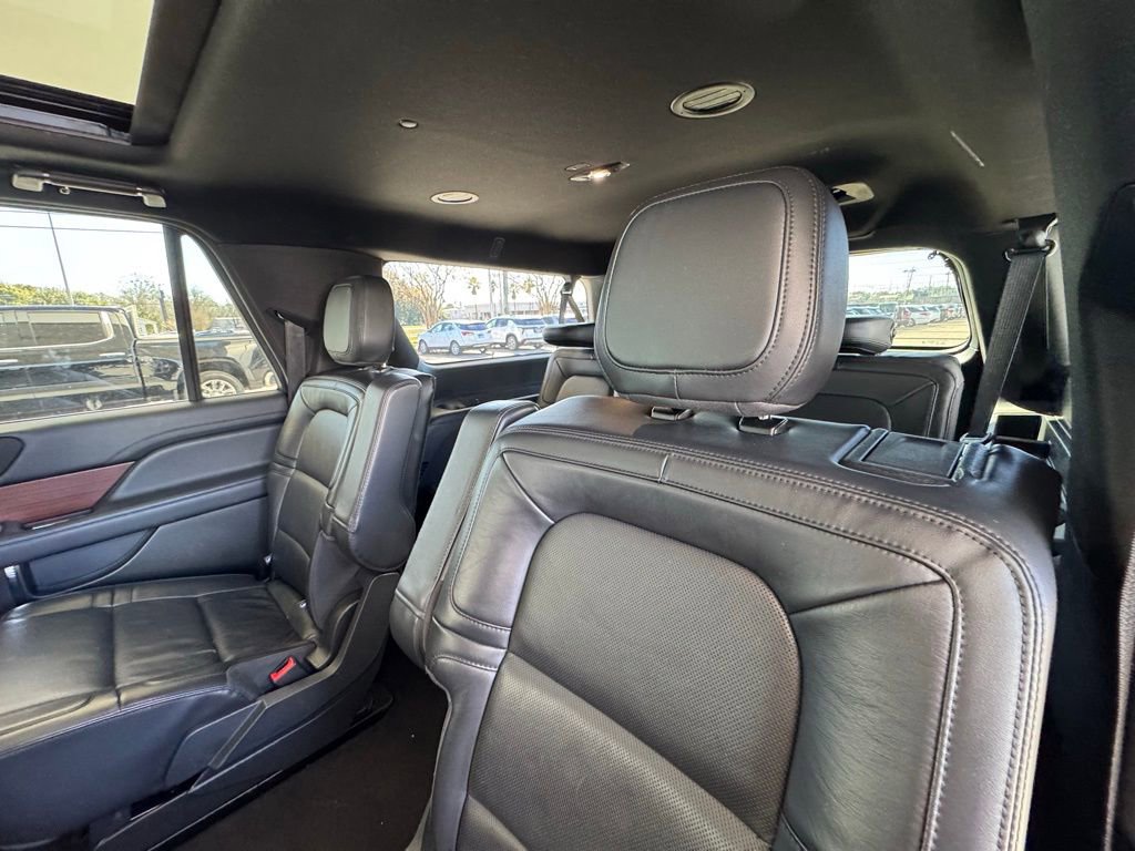 Used 2023 Lincoln Navigator L Reserve image 23