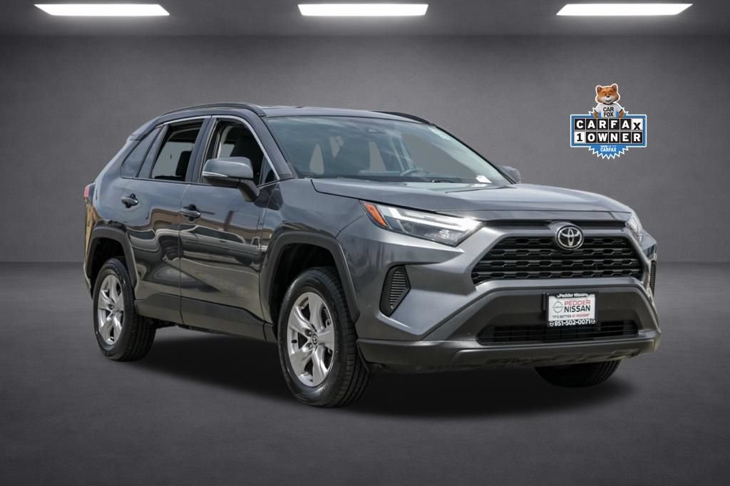 Used 2025 Toyota RAV4 XLE FWD image 2