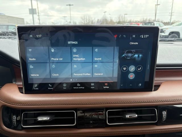 Used 2023 Lincoln Nautilus Reserve image 19