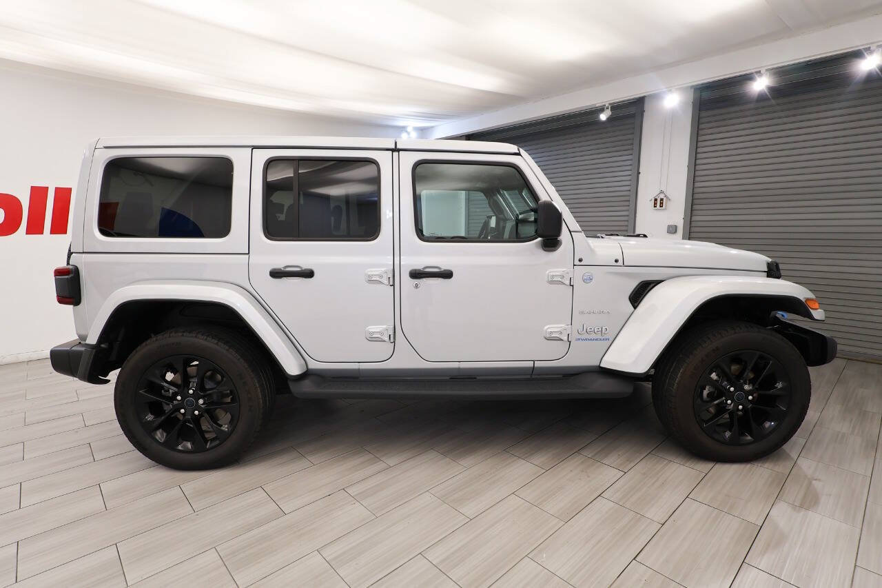Used 2024 Jeep Wrangler Unlimited Sahara w/ Safety Group AWD/4WD image 6