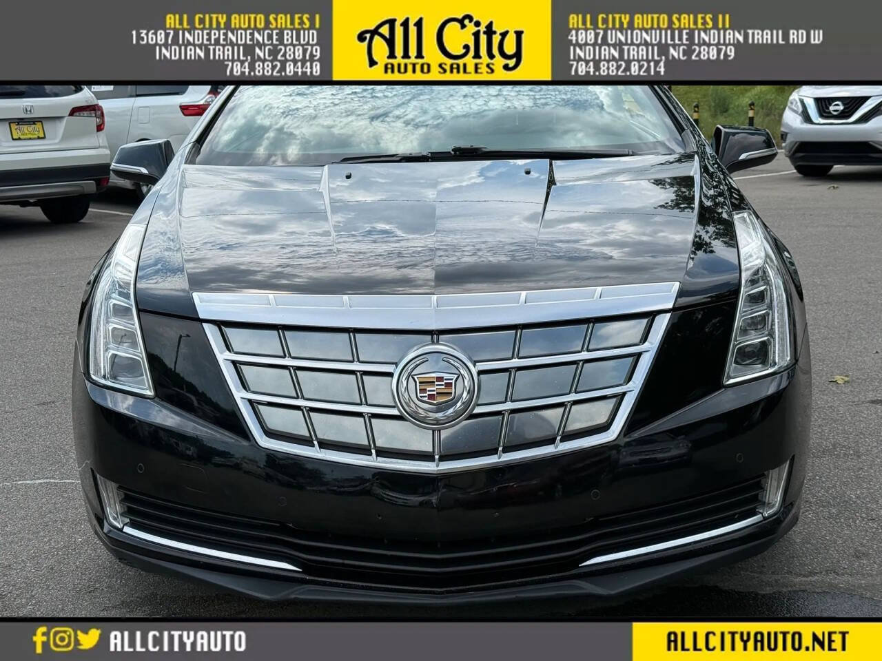 Used 2014 Cadillac ELR w/ Luxury Package FWD image 2