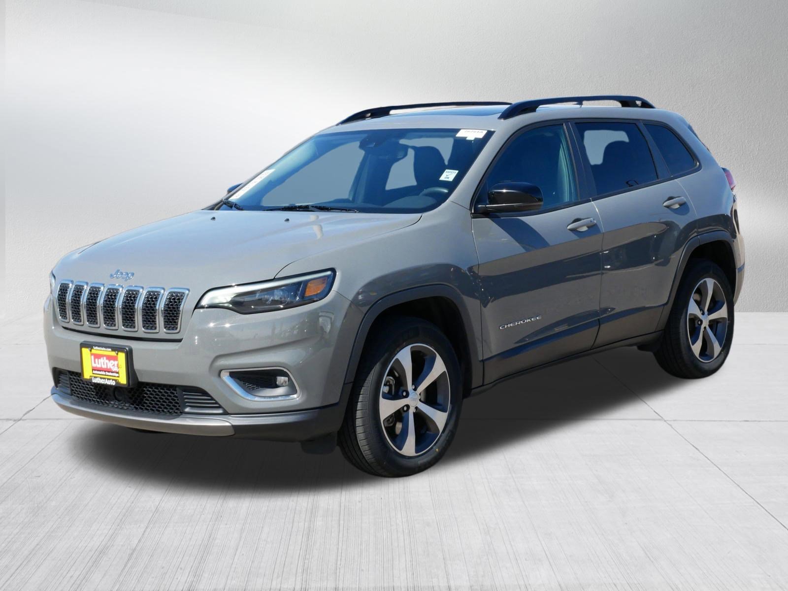 Used 2022 Jeep Cherokee Limited AWD/4WD image 3