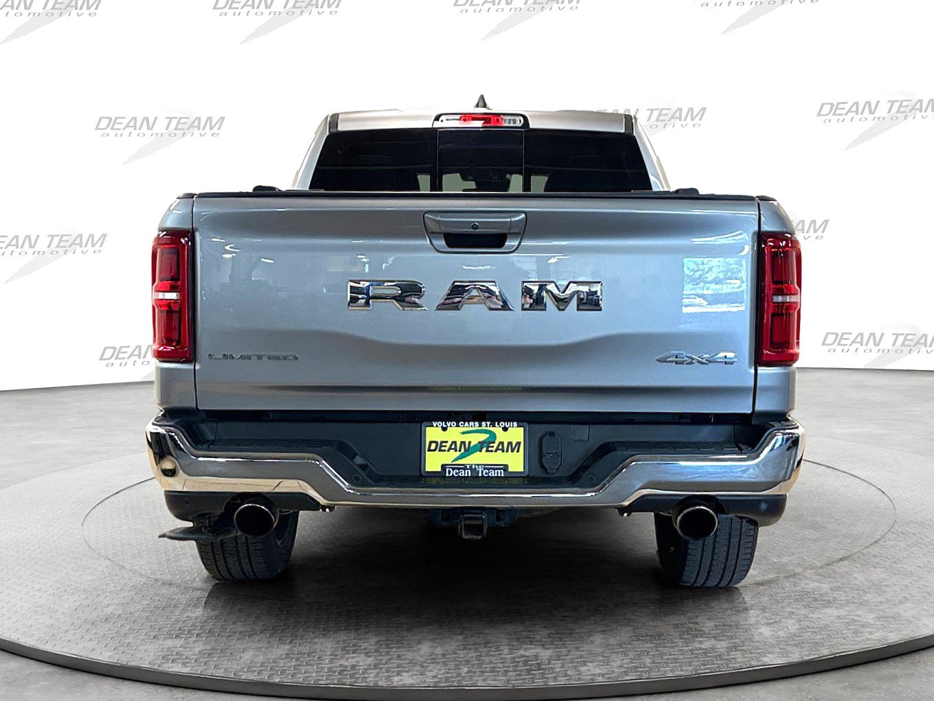 Used 2025 RAM 1500 Limited w/ Bed Utility Group AWD/4WD image 8