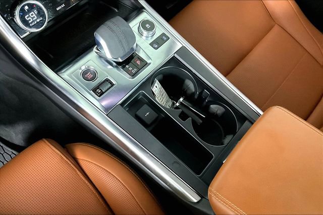 Used 2022 Jaguar XF R-Dynamic SE AWD/4WD image 16