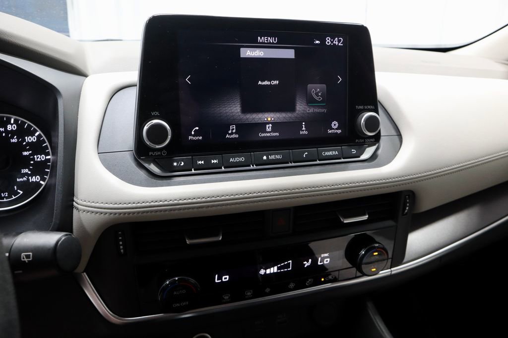 Certified 2023 Nissan Rogue SV image 31