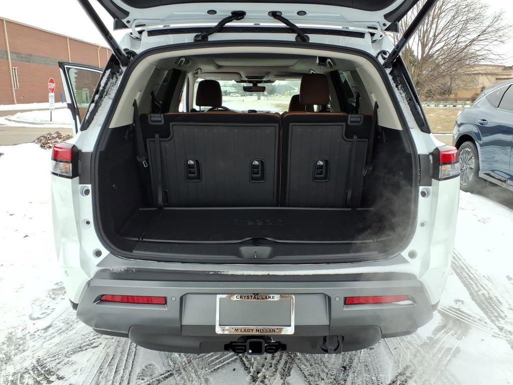 New 2026 Nissan Pathfinder Platinum image 31