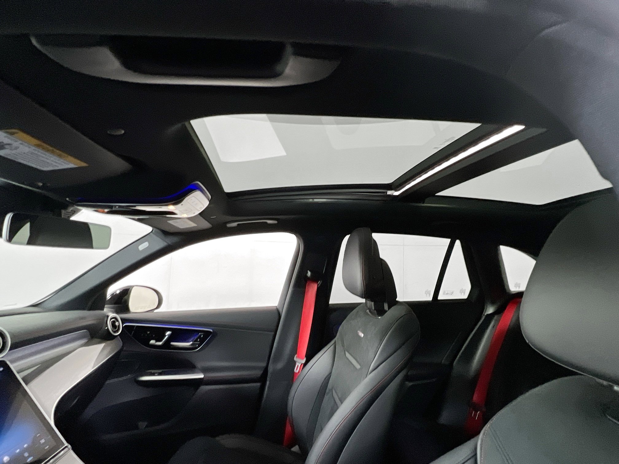 Used 2024 Mercedes-Benz GLC 43 AMG 4MATIC image 22