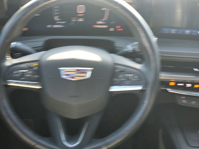 Used 2024 Cadillac XT4 Premium Luxury image 14