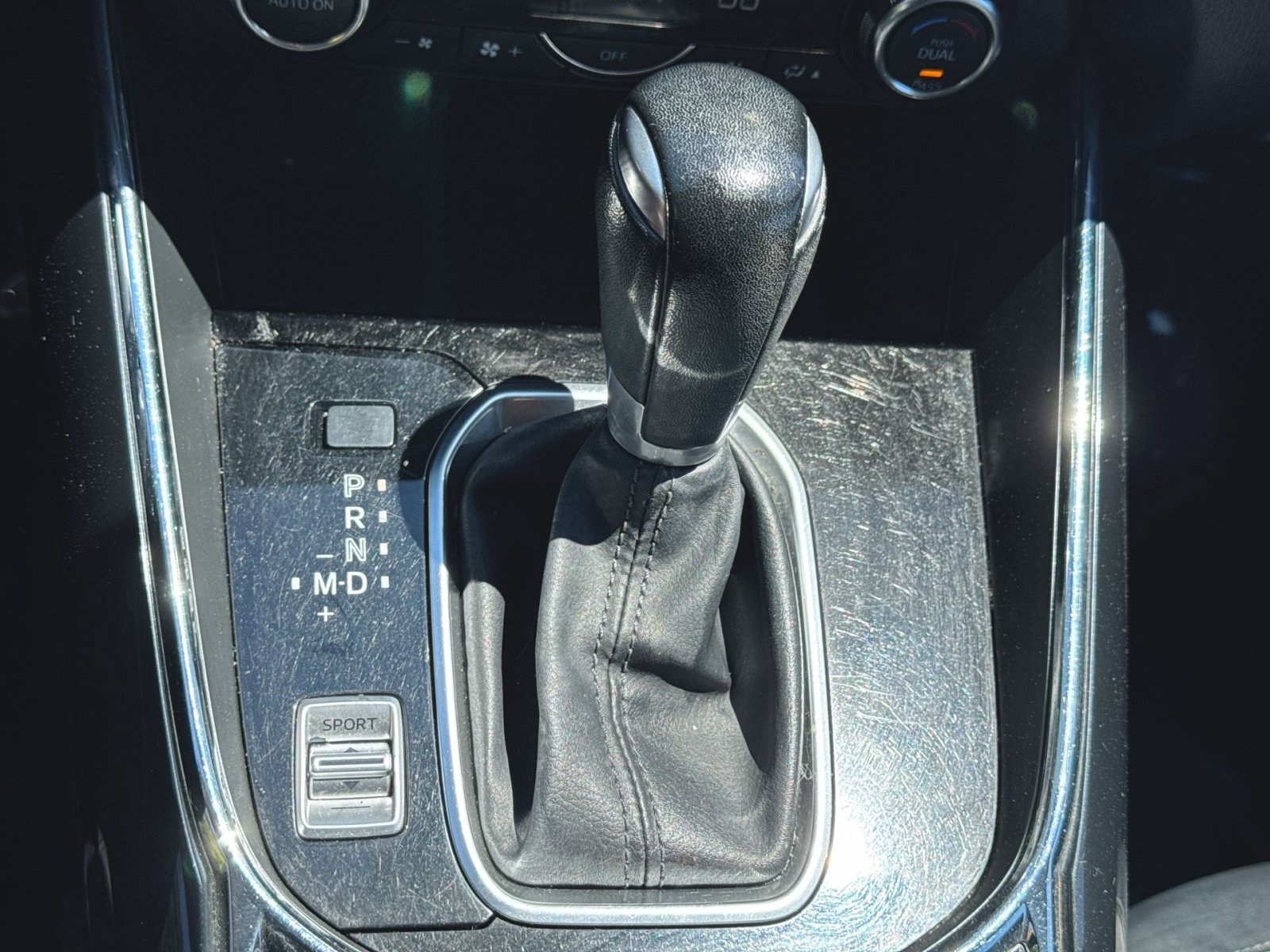 Used 2018 MAZDA CX-9 Touring FWD image 23