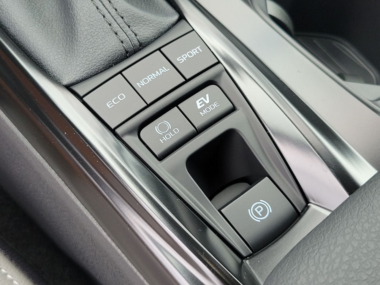 Used 2026 Toyota Camry SE FWD image 28