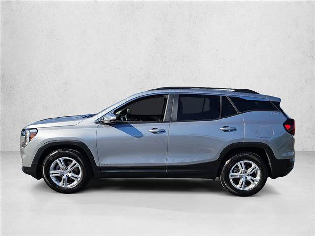 Used 2023 GMC Terrain SLE w/ Driver Convenience Package FWD image 9