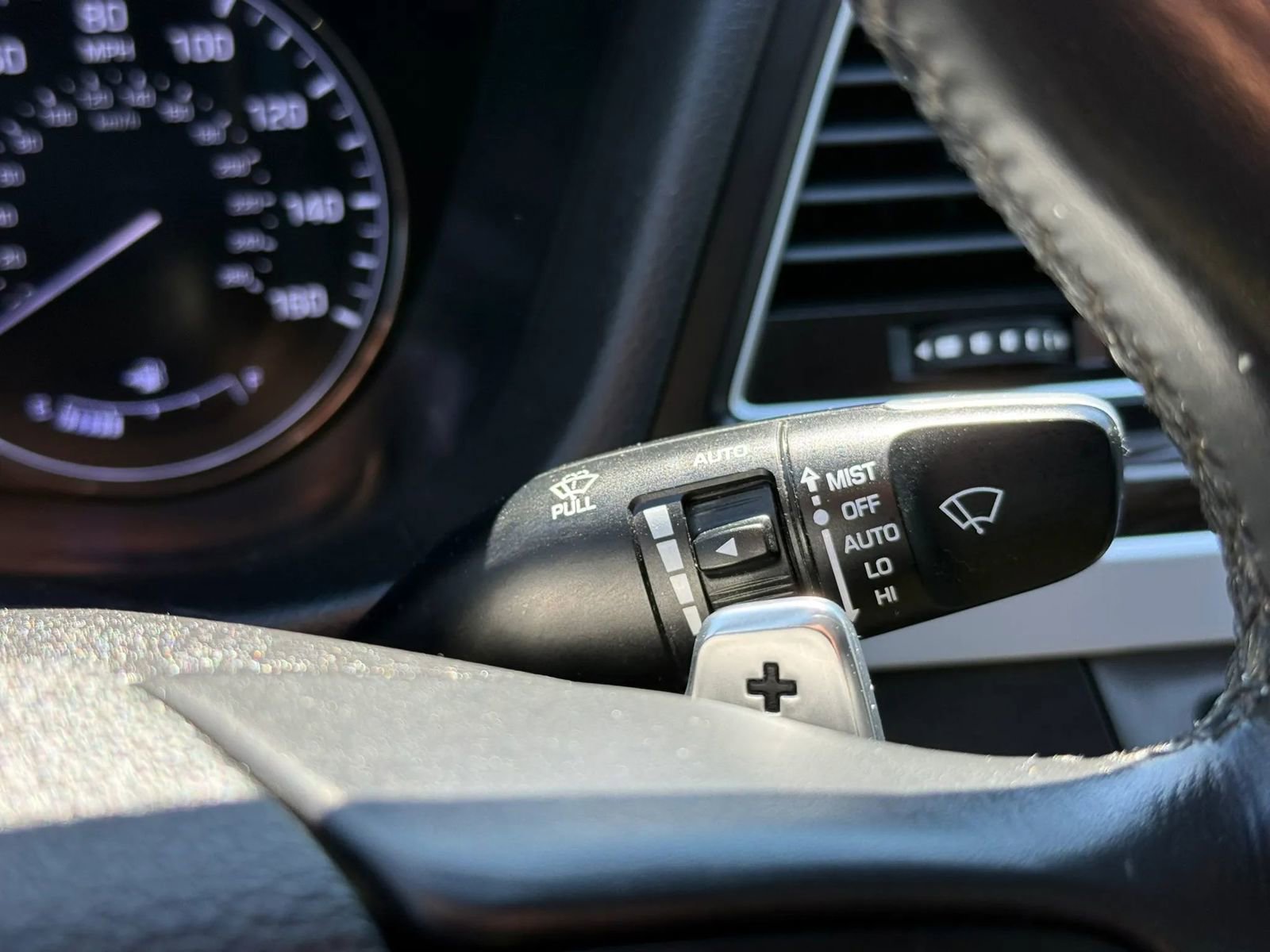 Used 2015 Hyundai Genesis 3.8 RWD image 22
