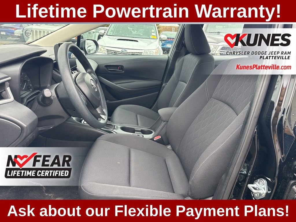 Used 2025 Toyota Corolla LE FWD image 12