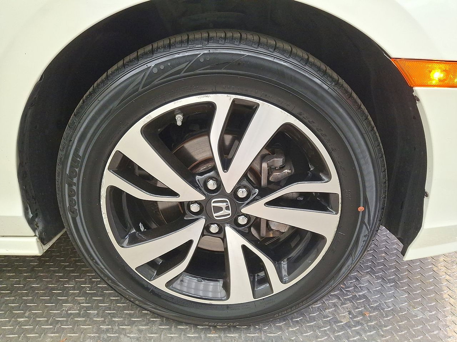 Used 2019 Honda Odyssey Elite image 27