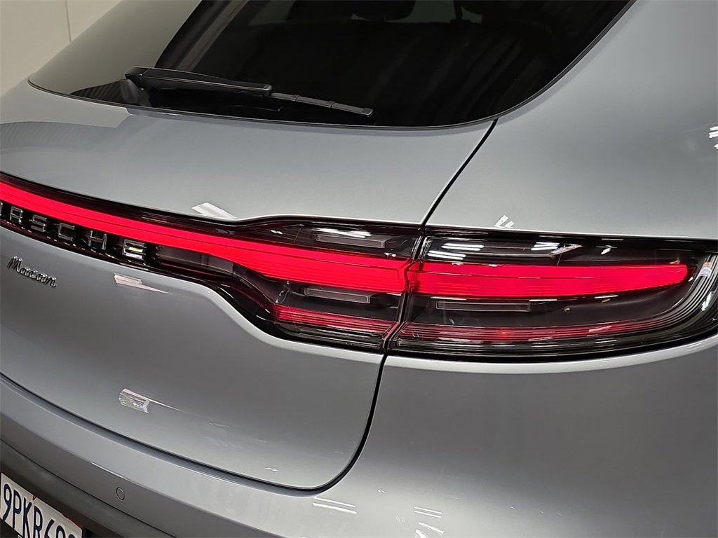 Used 2024 Porsche Macan image 30