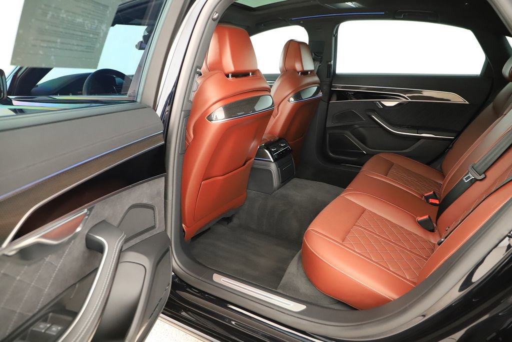 Certified 2024 Audi S8 image 27