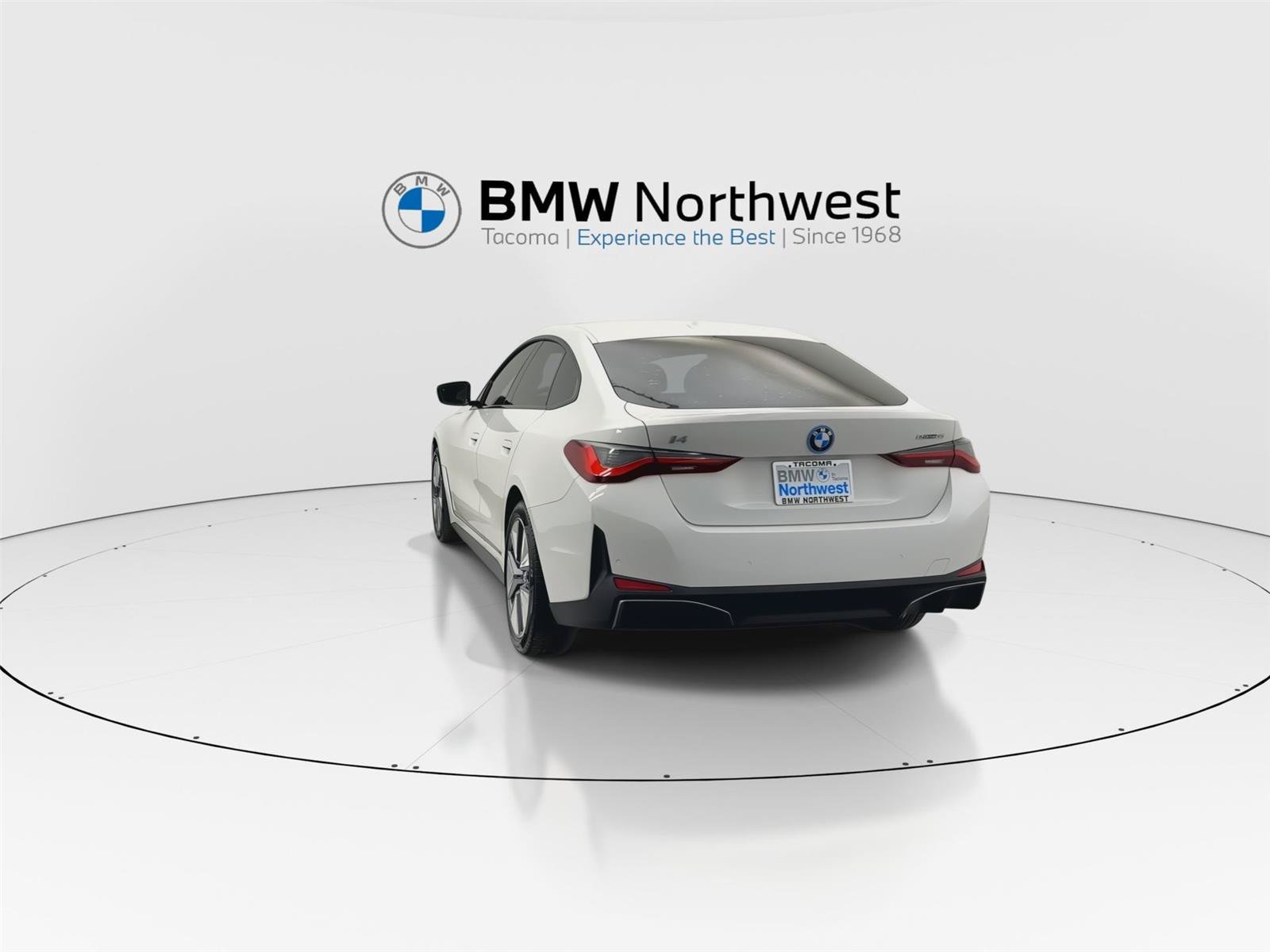 Used 2023 BMW i4 eDrive35 RWD image 13